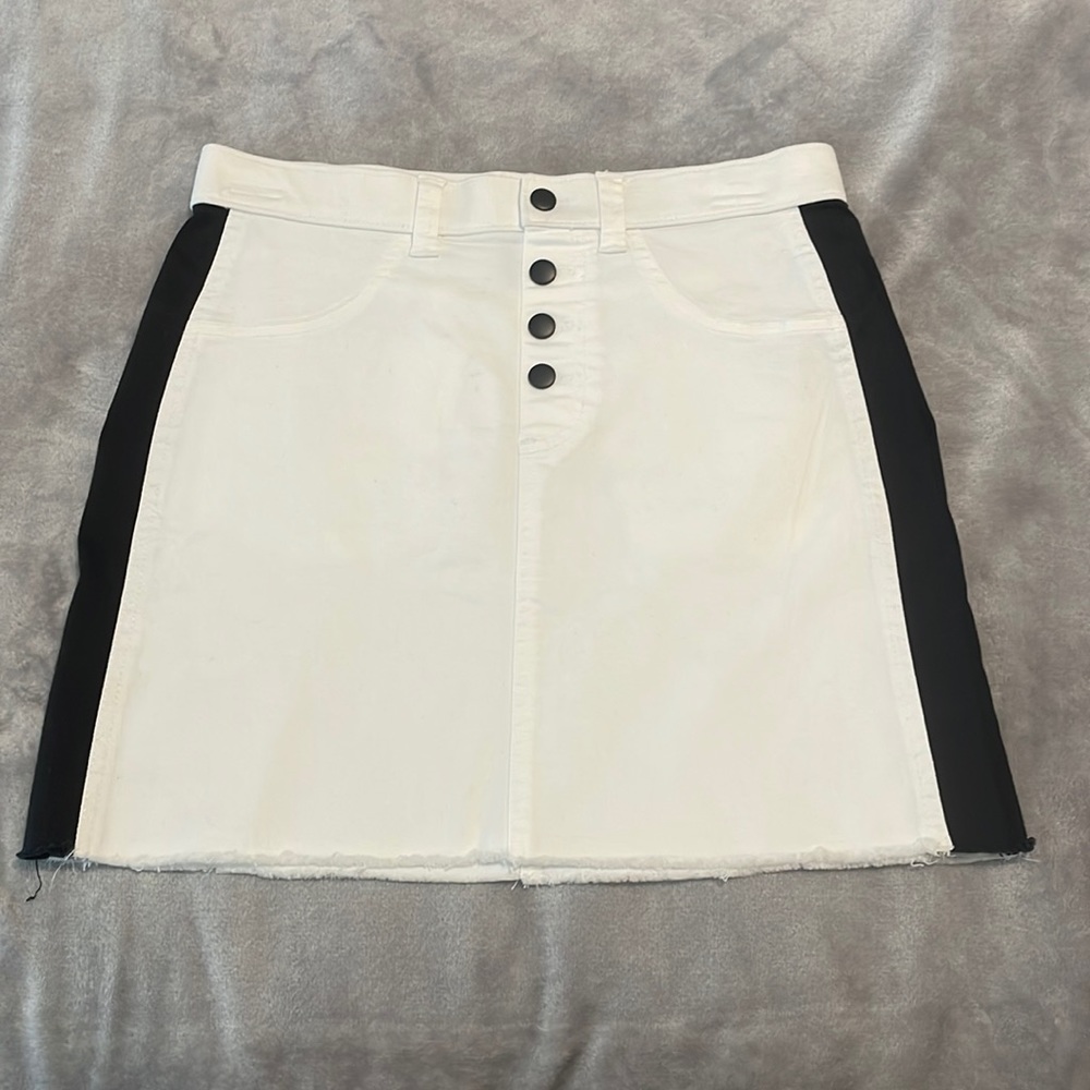 Hue white denim skirt